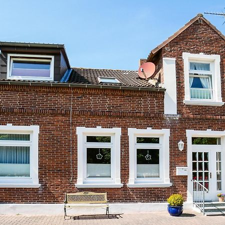 Ferienwohnung Am Dorfteich フェーマルン エクステリア 写真
