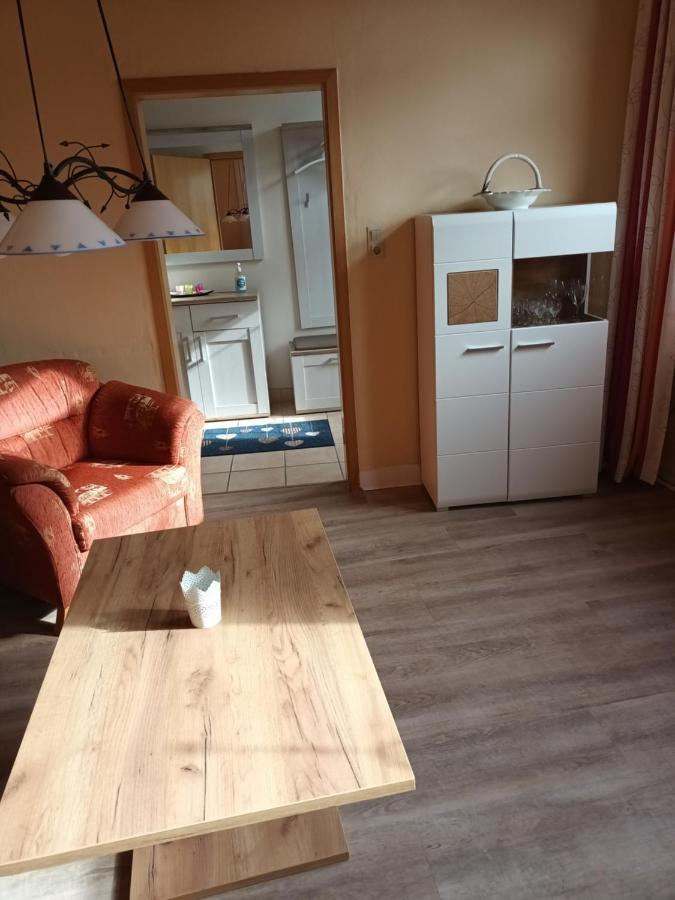 Ferienwohnung Am Dorfteich フェーマルン エクステリア 写真