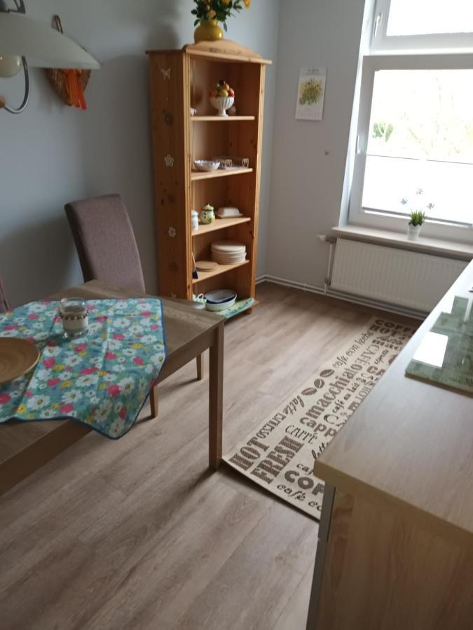 Ferienwohnung Am Dorfteich フェーマルン エクステリア 写真