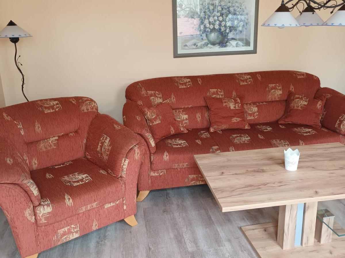 Ferienwohnung Am Dorfteich フェーマルン エクステリア 写真